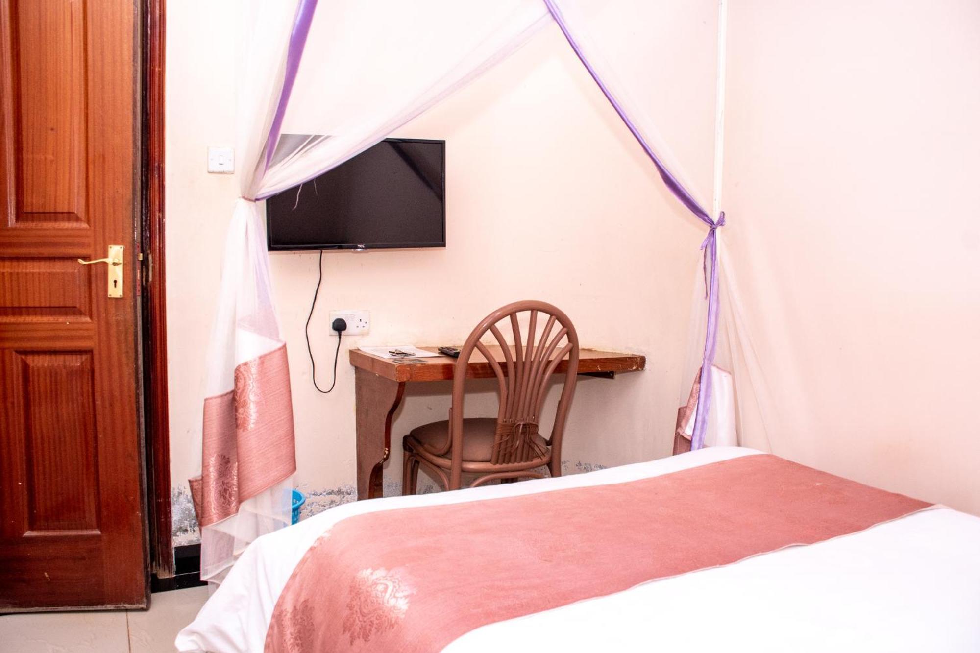 Super Break Hotel Kitale Dış mekan fotoğraf